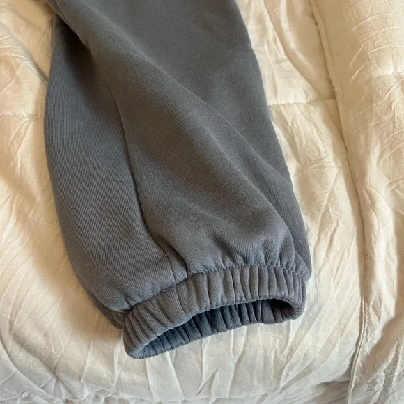 Sweatpants - Picture 2 of 4